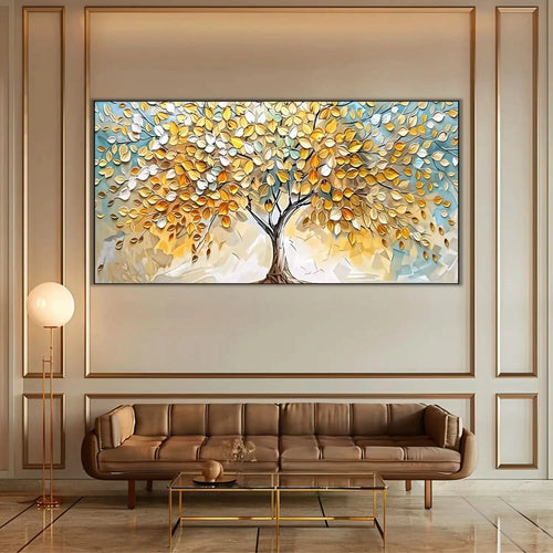 Peinture abstraite d’un arbre doré aux feuilles vert pâle sur fond bleu beige, style mosaïque serein, pour salon ou chambre.