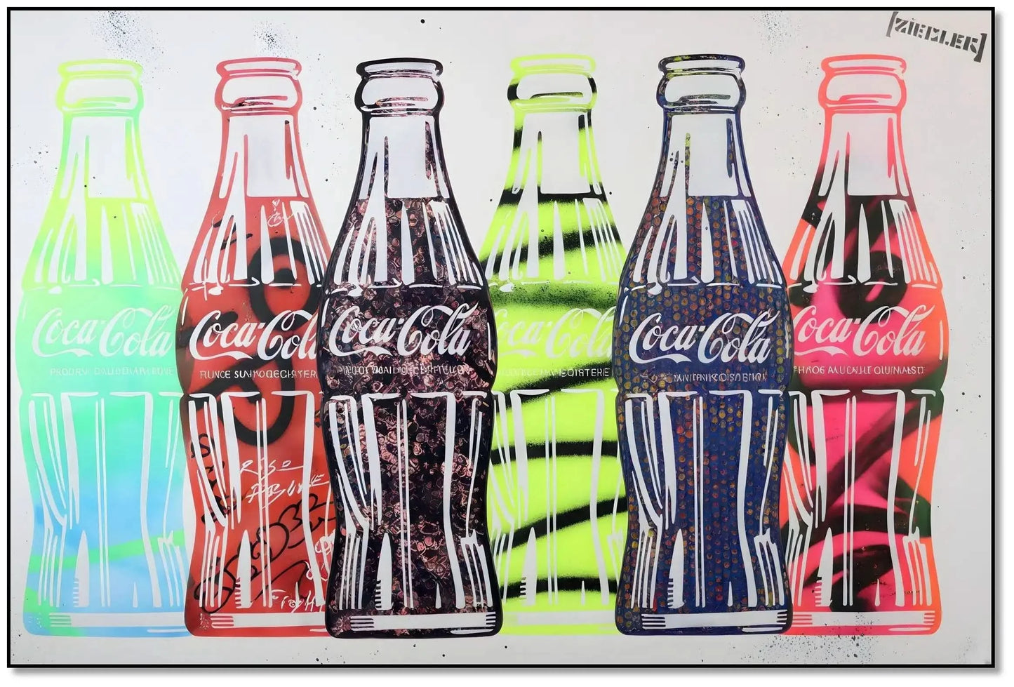 Tableau pop art avec six bouteilles de Coca-Cola colorées, motifs audacieux, ambiance joyeuse pour salon moderne.