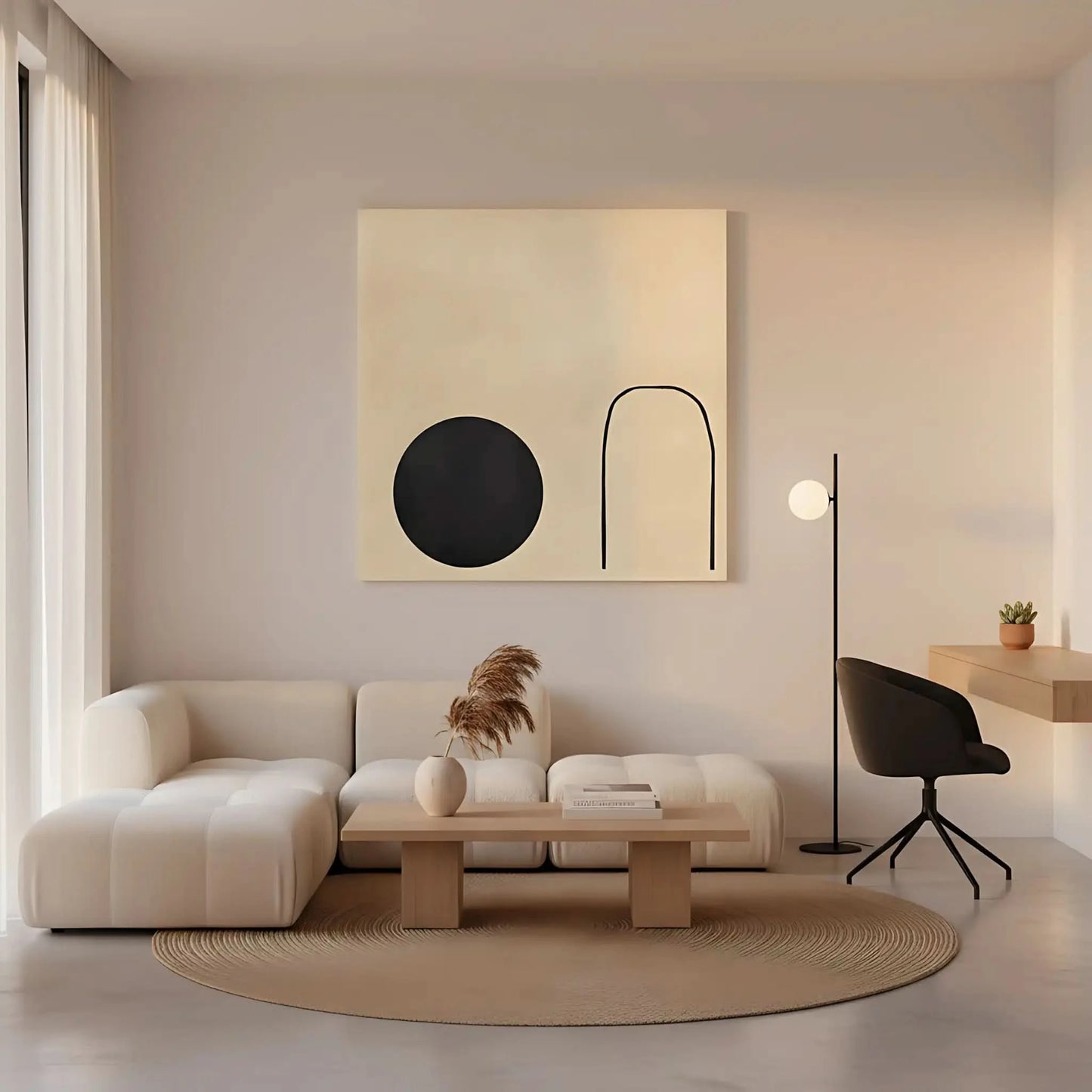 Forme abstraite noire suspendue par une ligne fine sur un fond crème, offrant une impression de mouvement dans un espace minimaliste.