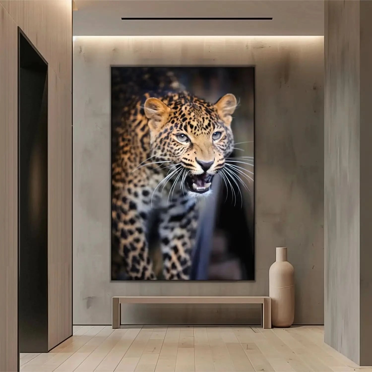 Portrait captivant d'un léopard féroce avec pelage tacheté brun et noir, regard intense, idéal pour salon ou bureau.