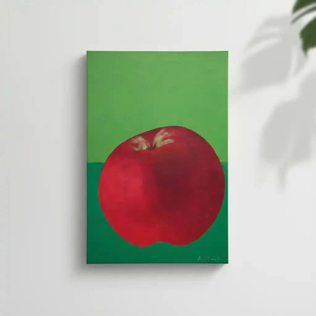 Peinture de nature morte avec une pomme rouge éclatante sur fond vert, contraste vibrant, idéale pour cuisine moderne.
