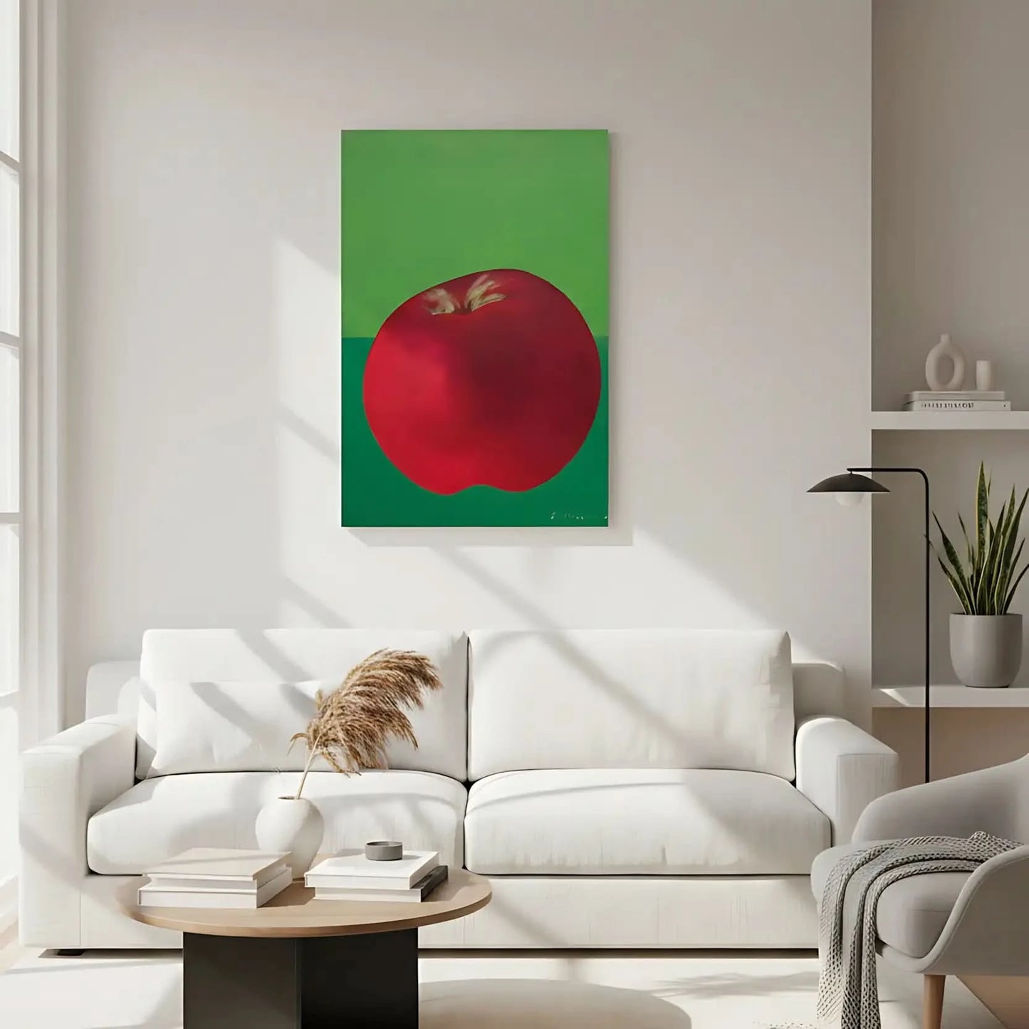 Peinture de nature morte avec une pomme rouge éclatante sur fond vert, contraste vibrant, idéale pour cuisine moderne.