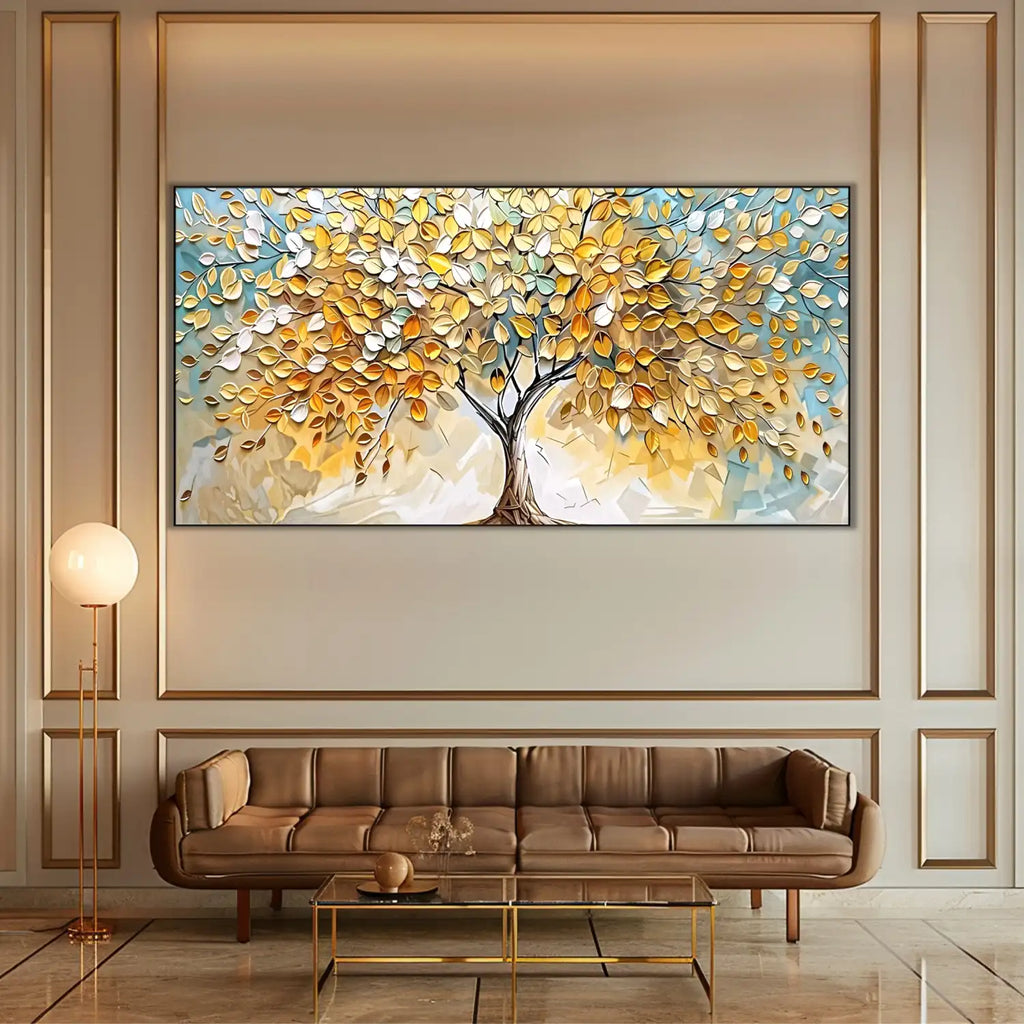 Peinture abstraite d’un arbre doré aux feuilles vert pâle sur fond bleu beige, style mosaïque serein, pour salon ou chambre.