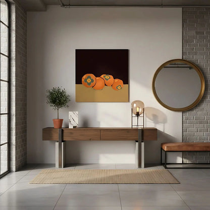 Nature morte avec kakis orange vibrant sur fond sombre, ambiance chaleureuse pour salon ou cuisine.