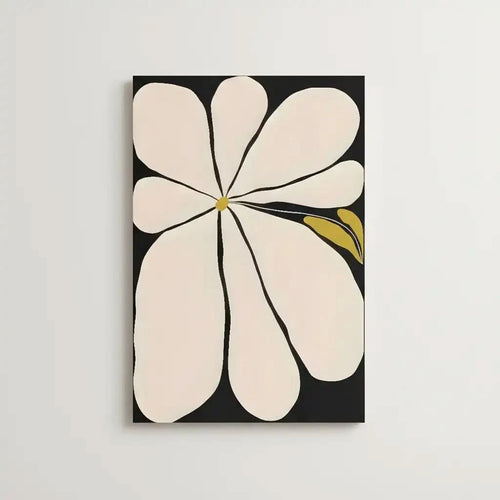 Tableau minimaliste avec fleur blanche sur fond noir, touches de jaune, ambiance sereine pour salon ou chambre moderne.