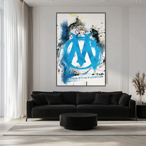 Tableau moderne avec logo marseillais, éclats de bleu vif et noir profond, ambiance dynamique pour salon ou bureau.