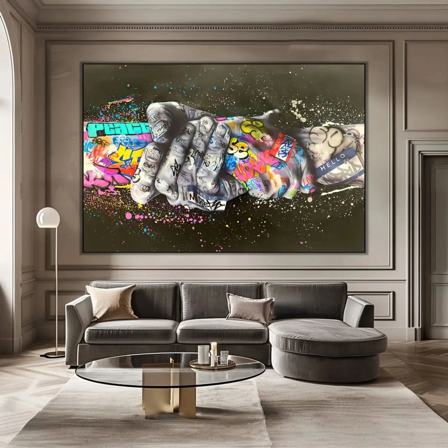 Tableau street art avec poignée de main, graffitis multicolores, ambiance urbaine et dynamique pour salon moderne ou bureau.