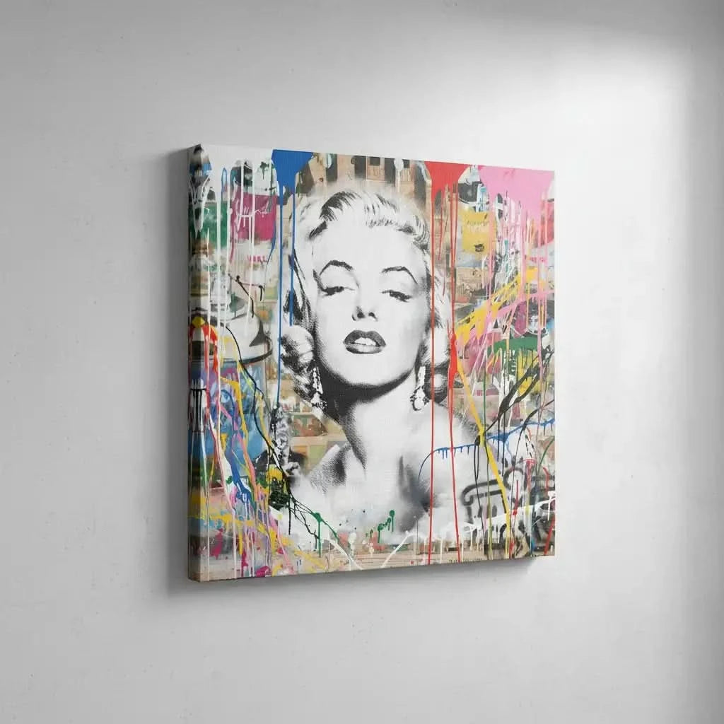 Portrait pop art en noir et blanc avec coulures de peinture multicolores, ambiance urbaine et dynamique pour salon moderne.