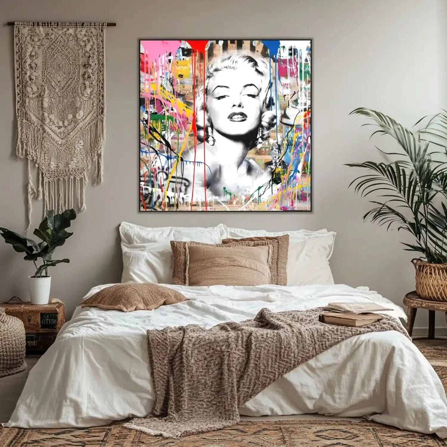 Portrait pop art en noir et blanc avec coulures de peinture multicolores, ambiance urbaine et dynamique pour salon moderne.