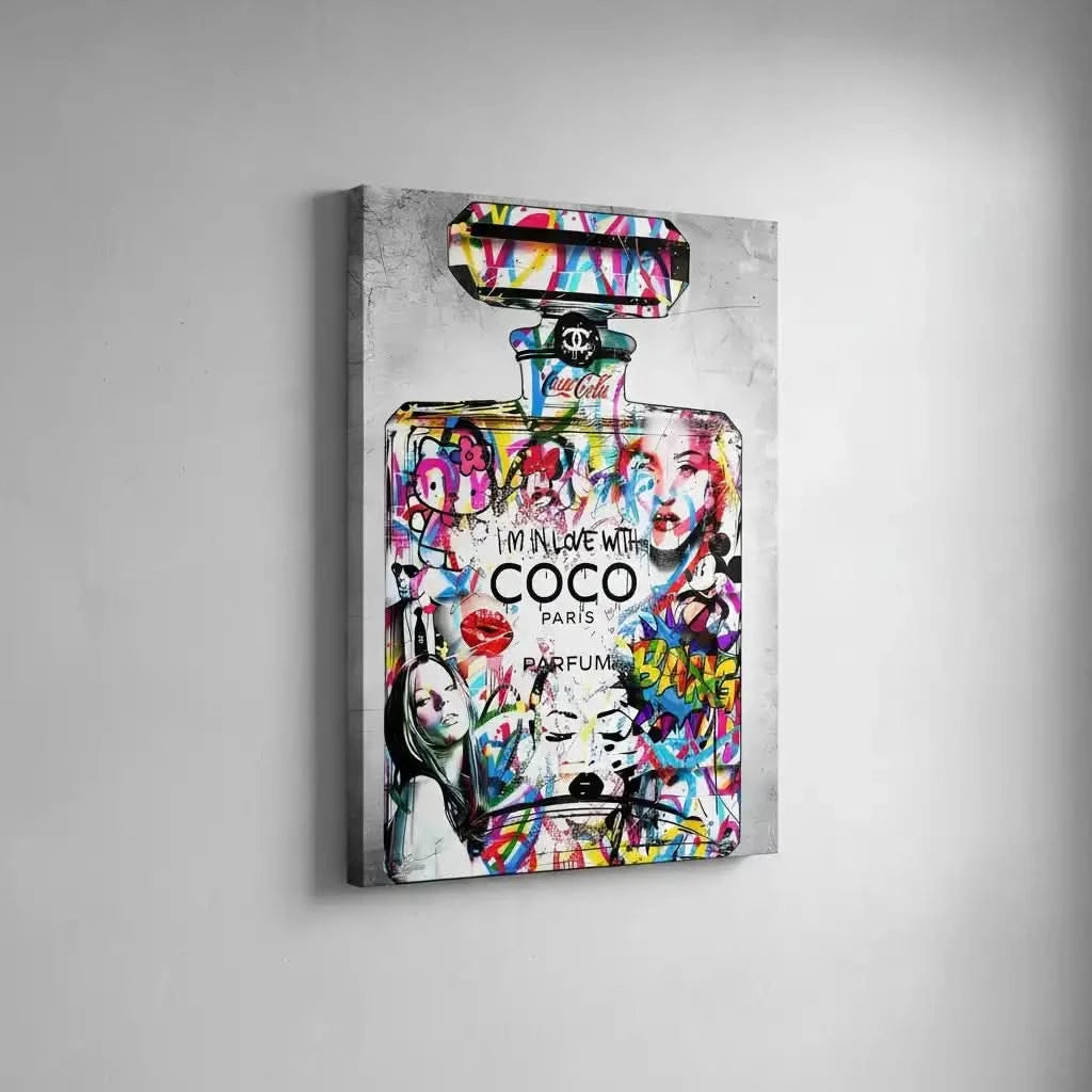 Flacon de parfum Pop Art avec graffitis multicolores, ambiance dynamique et moderne pour salon ou bureau.