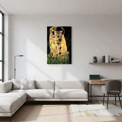 Couple enlacé avec motifs dorés et noirs, ambiance romantique et mystérieuse, idéal pour salon ou chambre élégante.