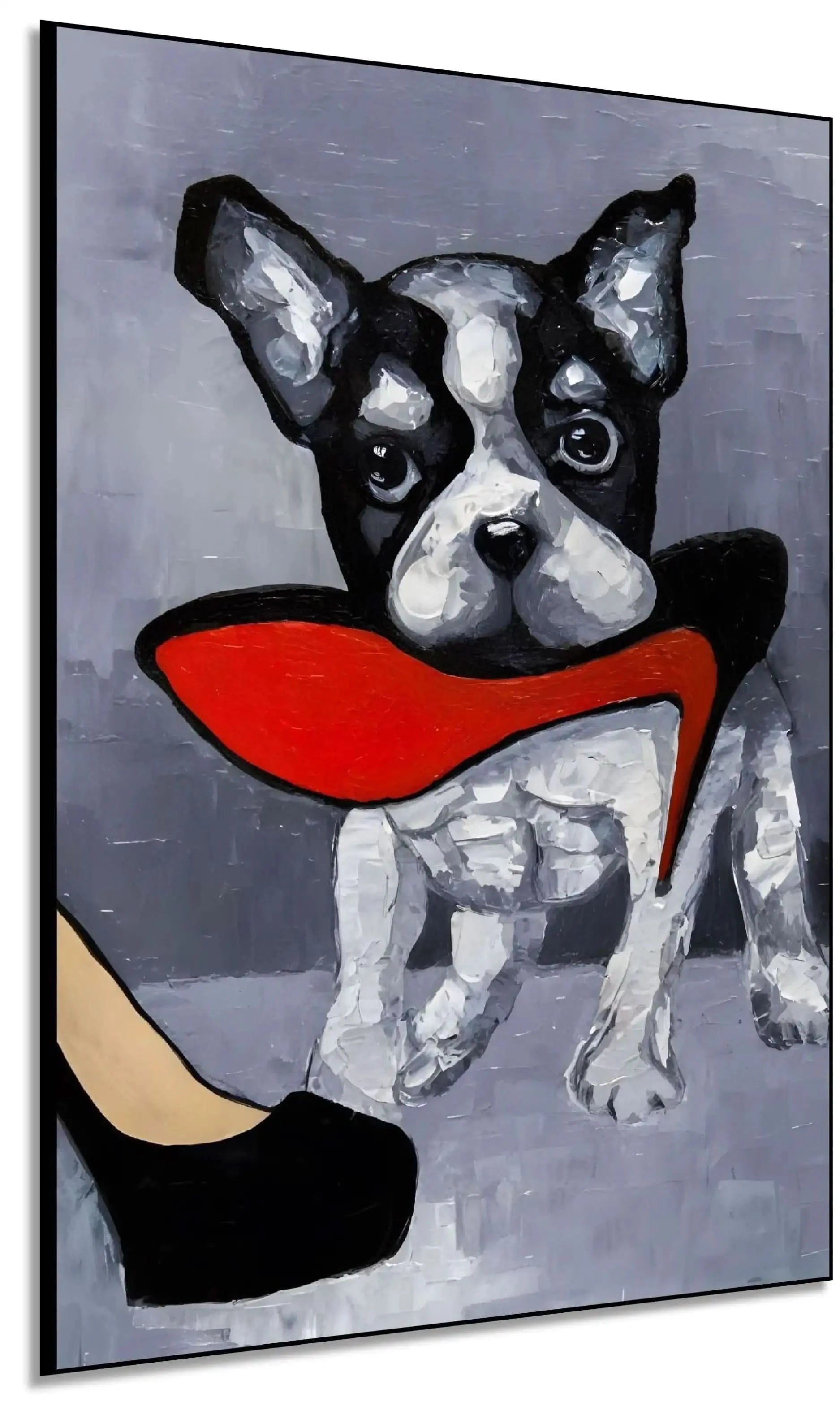 Chien noir et blanc avec talon rouge vif, fond gris, ambiance ludique et élégante pour salon moderne.
