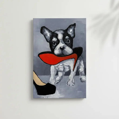 Chien noir et blanc avec talon rouge vif, fond gris, ambiance ludique et élégante pour salon moderne.