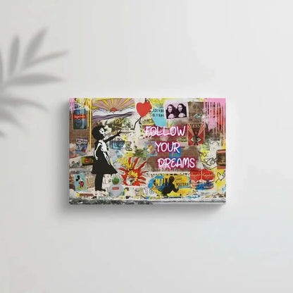 Street art avec graffitis colorés, personnage en noir et blanc, ballon rouge, ambiance urbaine et dynamique pour salon modern.