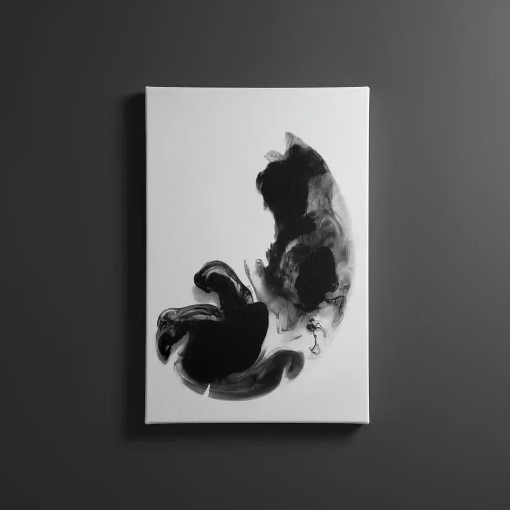 Illustration d’encre en mouvement, apportant une ambiance mystérieuse et fluide à l’espace.