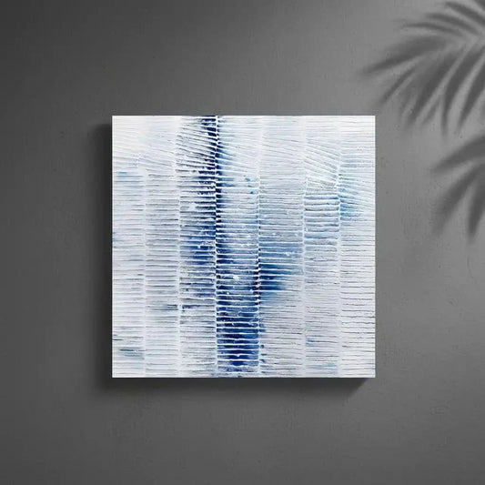 Composition minimaliste avec un cercle noir sur fond crème et une forme abstraite d'arc noir, créant un équilibre visuel de simplicité.