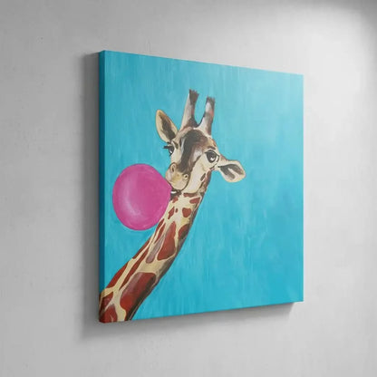 Illustration d’une girafe avec une bulle de chewing-gum, créant une ambiance dynamique et joyeuse avec des couleurs vives.