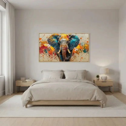 Toile d'un éléphant aux couleurs éclatantes, bleu profond, orange vif, rouge incandescent, énergie dynamique pour salon modern.