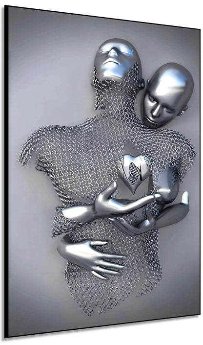 Silhouette en maille enlacée par un corps argenté portant un cœur, dans un tableau abstrait gris montrant amour et sérénité.