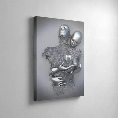 Silhouette en maille enlacée par un corps argenté portant un coeur, dans un tableau abstrait gris montrant amour et sérénité.