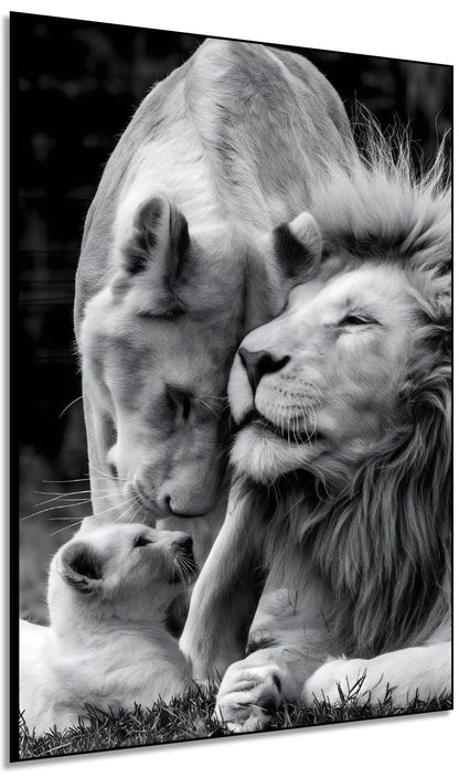 Scène en noir et blanc d'une famille de lions, tendresse et harmonie, ambiance sereine pour salon ou bureau.