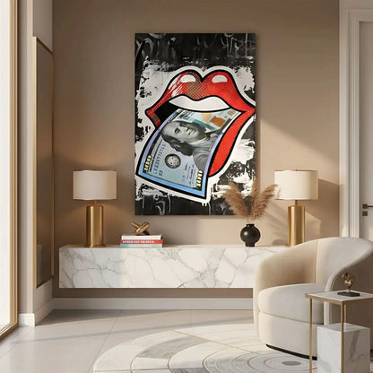 Lèvres rouges vives avec billet de cent dollars, pop art audacieux, fond noir et blanc, idéal pour salon moderne.