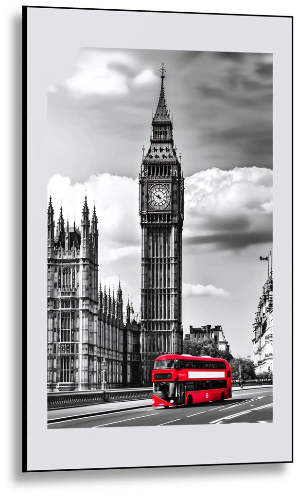 Big Ben et un bus à impériale rouge dans une scène noire et blanche, symbolisant l'énergie et la modernité de Londres, parfaite pour une décoration urbaine.