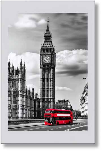 Big Ben et un bus à impériale rouge dans une scène noire et blanche, symbolisant l'énergie et la modernité de Londres, parfaite pour une décoration urbaine.