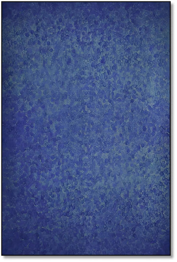 Tableau abstrait en nuances de bleu avec textures organiques. Atmosphère immersive, idéal pour un salon moderne.